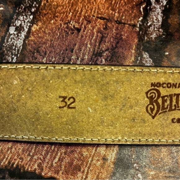 Nocona Belt Makers Collection Leather Belt Textured Curvy Top Stitching Size 32 - Picture 8 of 8